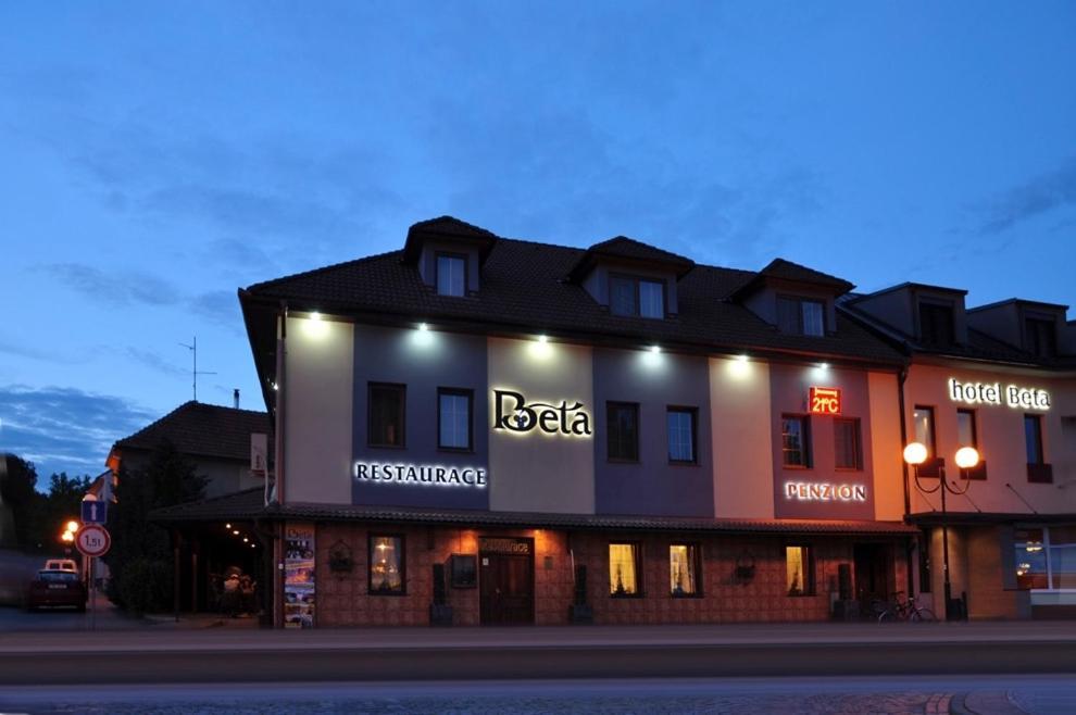 Hotel Beta Bzenec Buitenkant foto