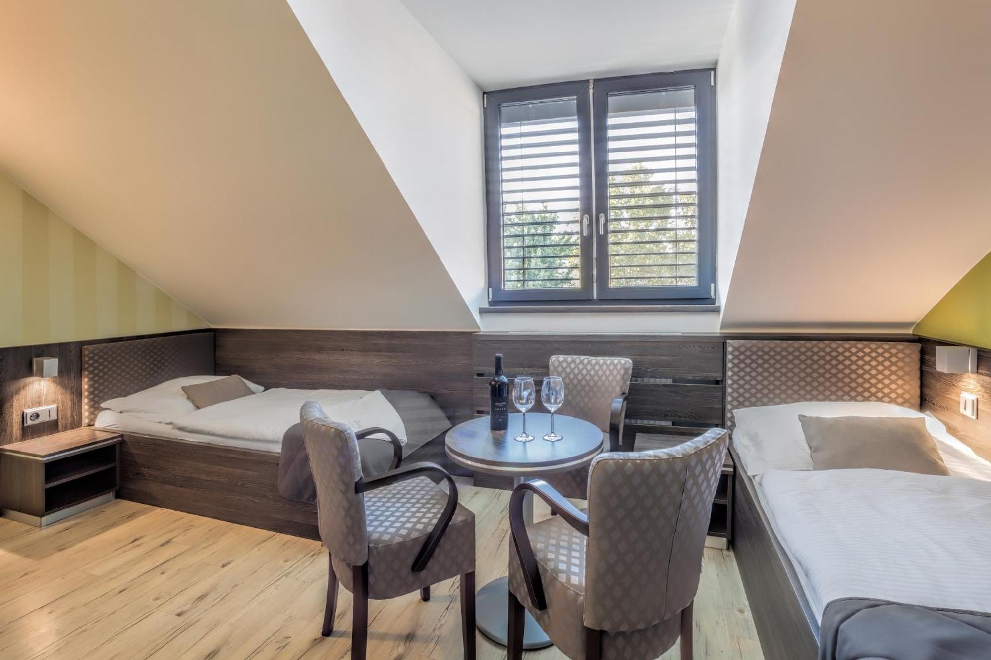 Hotel Beta Bzenec Buitenkant foto