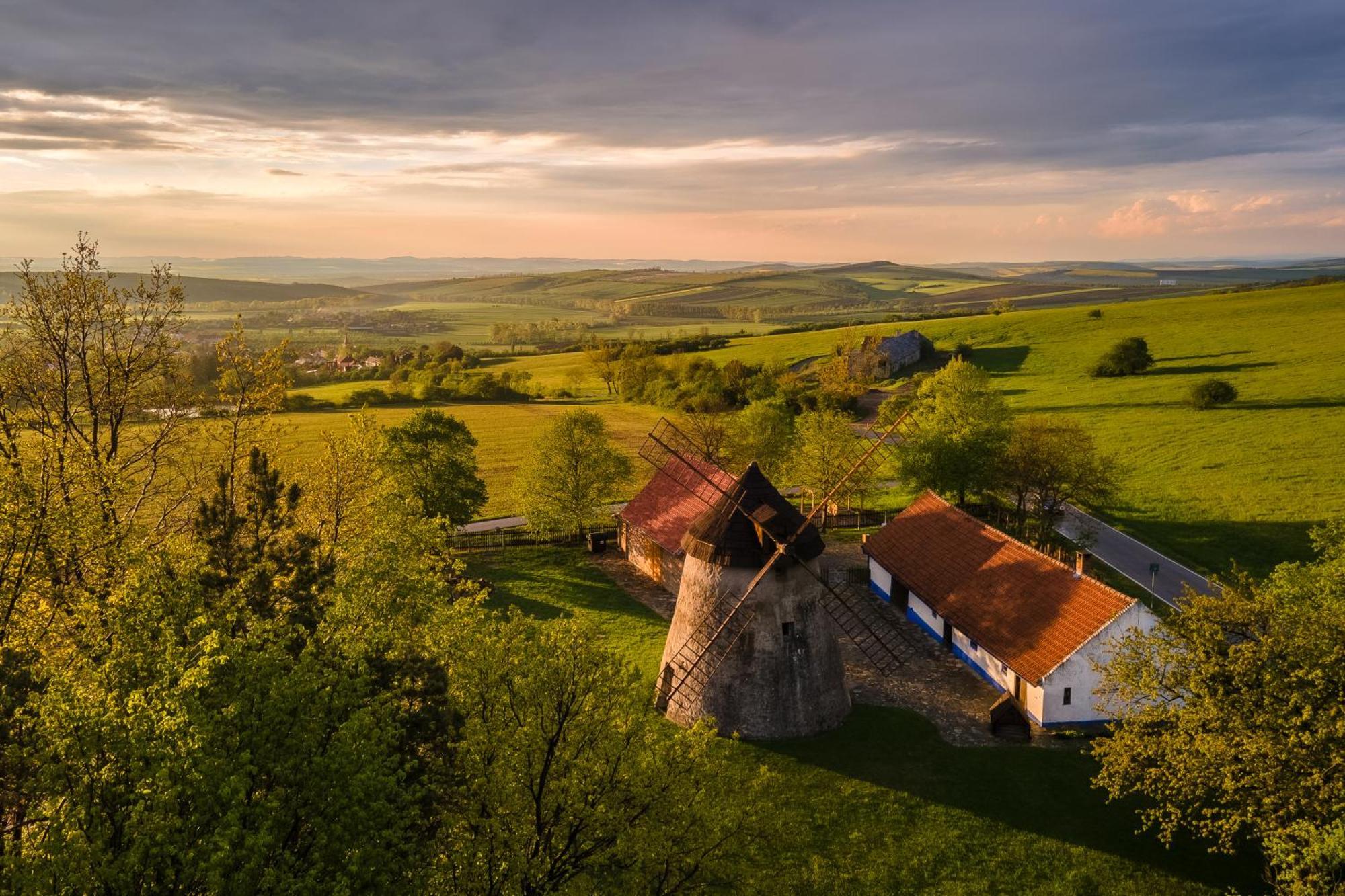 Hotel Beta Bzenec Buitenkant foto