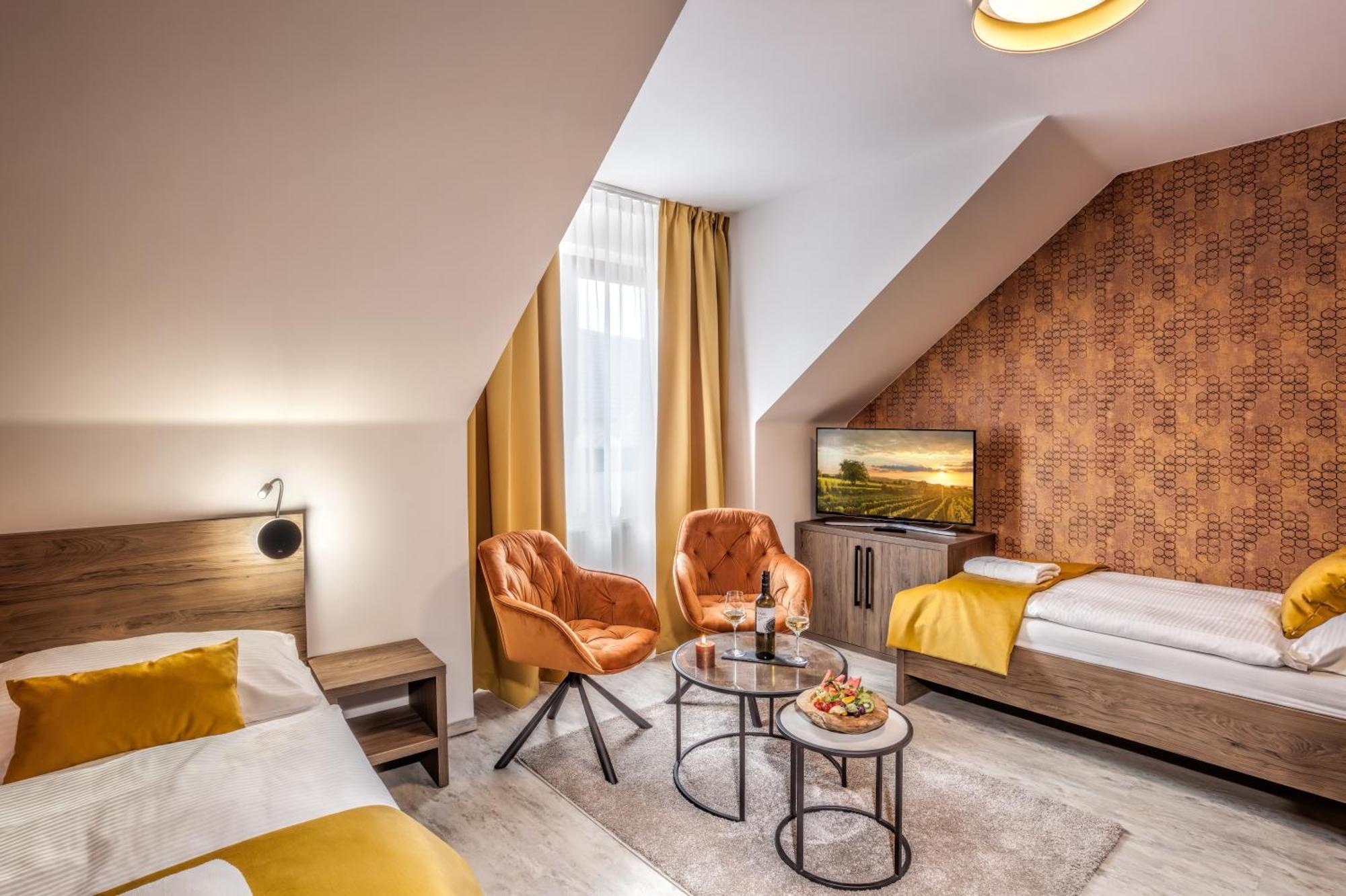 Hotel Beta Bzenec Buitenkant foto